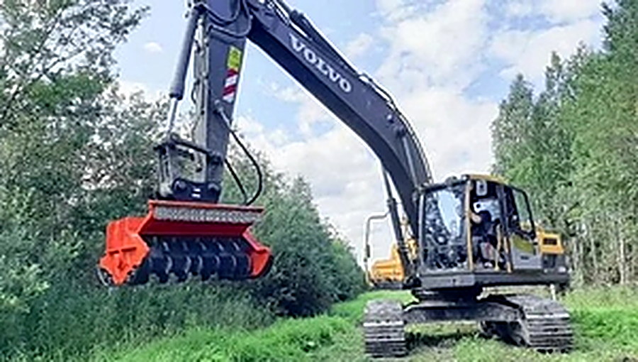 CAT 330